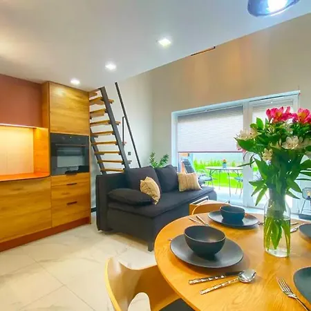 Superior Laguna Beskidow Pilot's Studio! Sauna&gym! Air Condition! Zarzecze (Silesia)