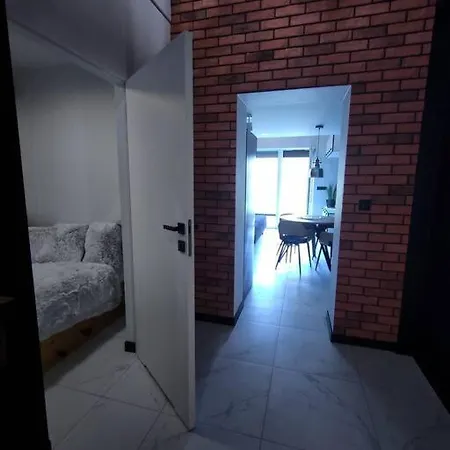 Διαμέρισμα Superior Laguna Beskidow Pilot's Studio! Sauna&gym! Air Condition! Zarzecze (Silesia)