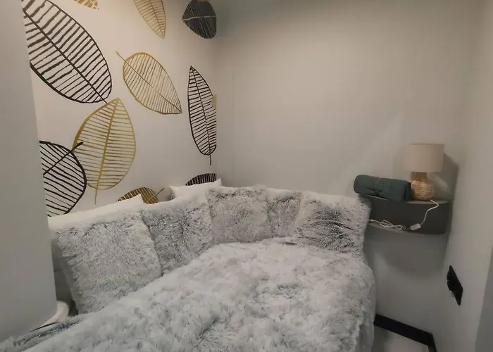 Superior Laguna Beskidow Pilot's Studio! Sauna&gym! Air Condition!