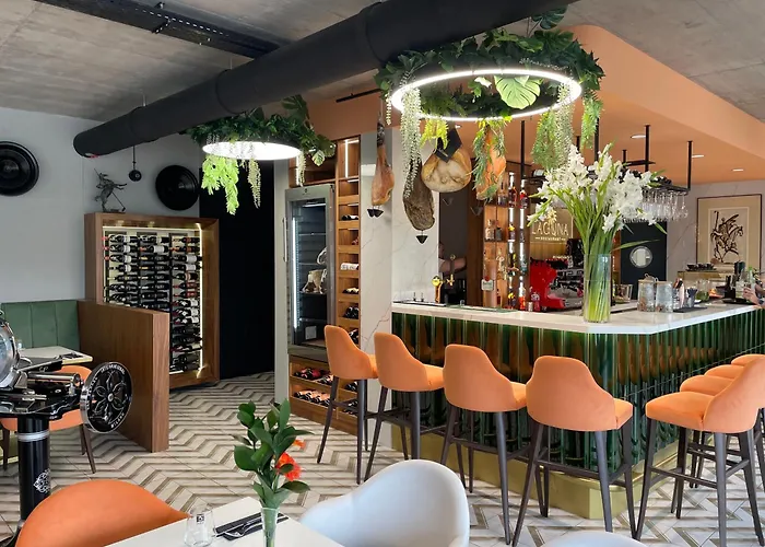 Superior Laguna Beskidow Pilot's Studio! Sauna&gym! Air Condition! *